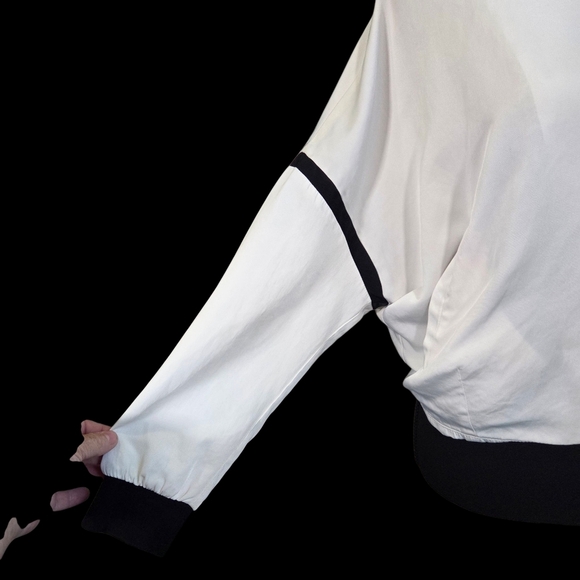 Unbranded Women's Black and White Bomber Jacket With Embroidery Size Med - Picture 2 of 9